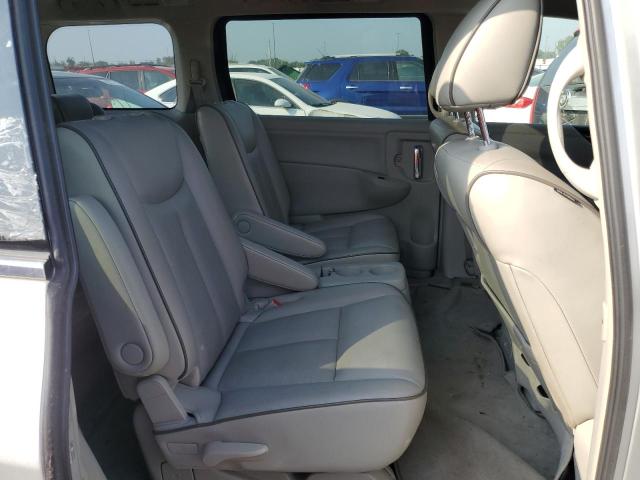 JN8AE2KP3E9100497 - 2014 NISSAN QUEST S SILVER photo 11