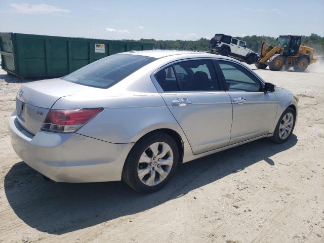 1HGCP3F81AA028619 - 2010 HONDA ACCORD EXL SILVER photo 3