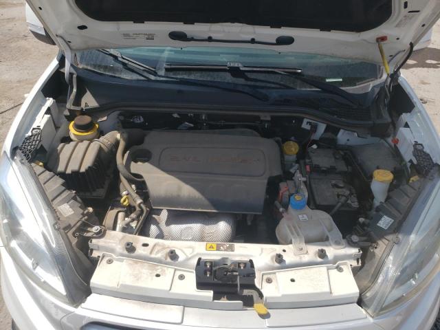 ZFBERFBT2F6A80015 - 2015 RAM PROMASTER SLT 白色 照片 12