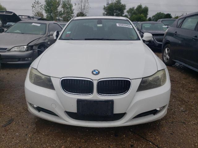 WBAPH73549A174391 - 2009 BMW 328 I WHITE photo 5