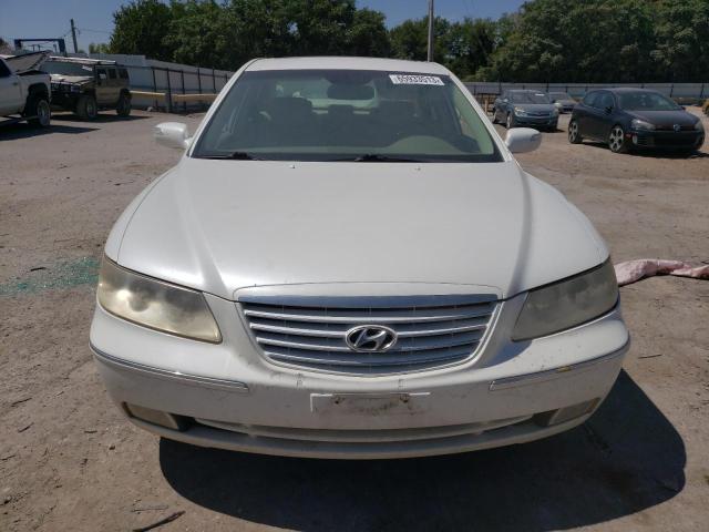 KMHFC46F98A265117 - 2008 HYUNDAI AZERA SE WHITE photo 5