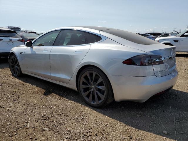 5YJSA1E22JF275328 - 2018 TESLA MODEL S 银色 照片 2