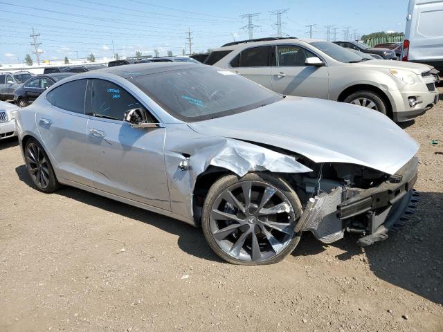 5YJSA1E22JF275328 - 2018 TESLA MODEL S 银色 照片 4