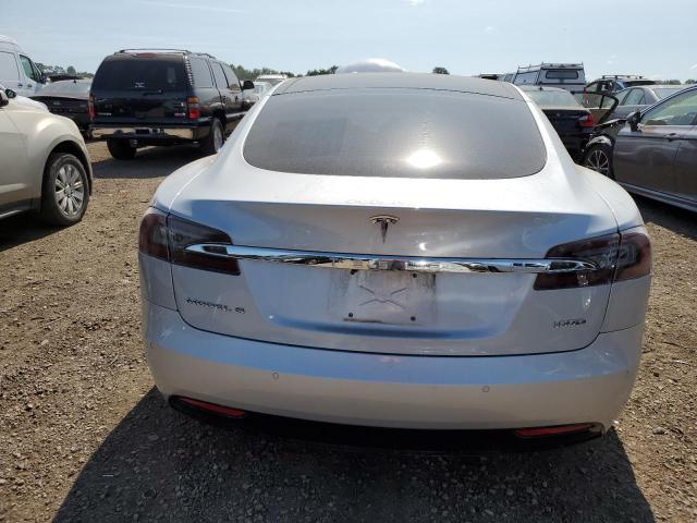 5YJSA1E22JF275328 - 2018 TESLA MODEL S 银色 照片 6