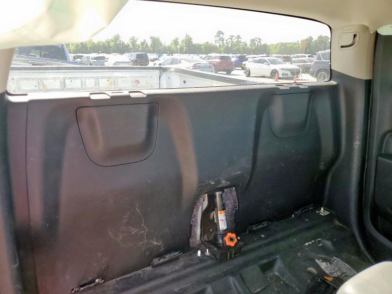 1GCHSBEA7J1140892 - 2018 CHEVROLET COLORADO 白色 照片 10