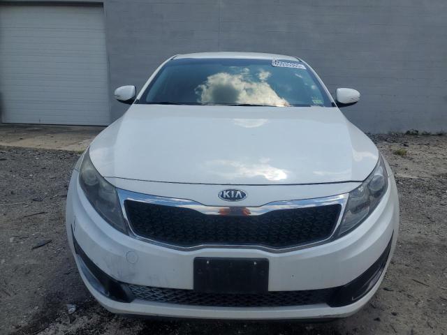 KNAGM4A72D5439969 - 2013 KIA OPTIMA LX WHITE photo 5