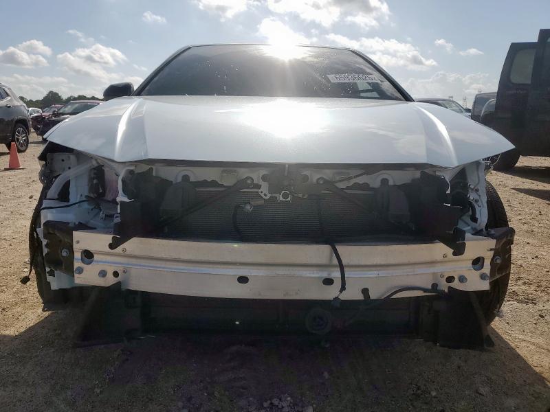 4T1DAACKXSU133132 - 2025 TOYOTA CAMRY XSE WHITE photo 5