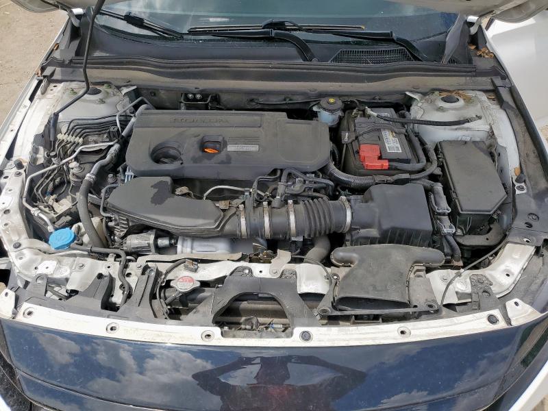1HGCV2F39JA053627 - 2018 HONDA ACCORD SPORT Ақ фото 11