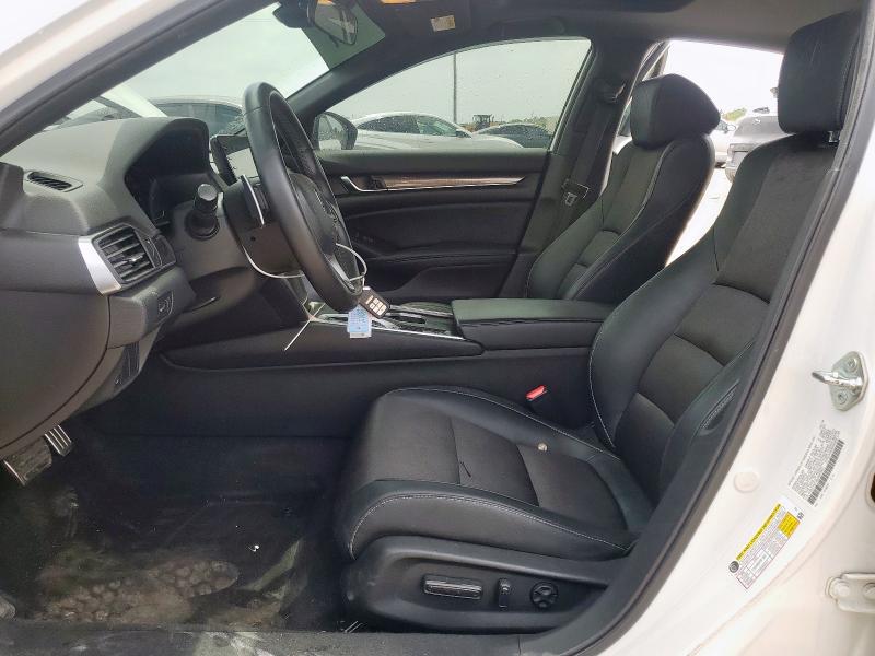 1HGCV2F39JA053627 - 2018 HONDA ACCORD SPORT Ақ фото 7