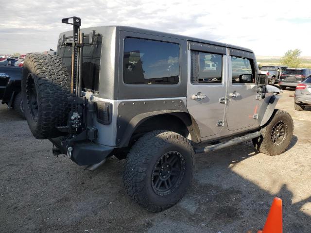 1C4HJWEG3DL559572 - 2013 JEEP WRANGLER U SAHARA ვერცხლისფერი ფოტო 3