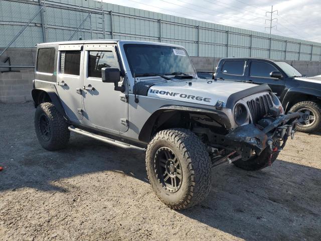 1C4HJWEG3DL559572 - 2013 JEEP WRANGLER U SAHARA ვერცხლისფერი ფოტო 4