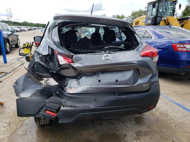 3N1CP5CV0LL518066 - 2020 NISSAN KICKS SV GRAY photo 6