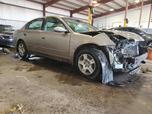 1N4AL11D44C124205 - 2004 NISSAN ALTIMA BASE TAN photo 4
