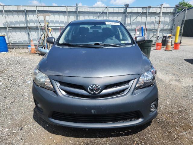 2T1BU4EE0CC882743 - 2012 TOYOTA COROLLA BASE Մոխրագույն լուսանկար 5