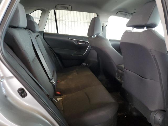 2T3RWRFV7RW214523 - 2024 TOYOTA RAV4 XLE 银色 照片 11