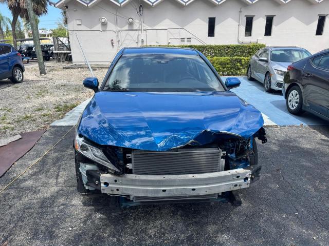 4T1F11BK6LU017146 - 2020 TOYOTA CAMRY XLE 蓝色 照片 9
