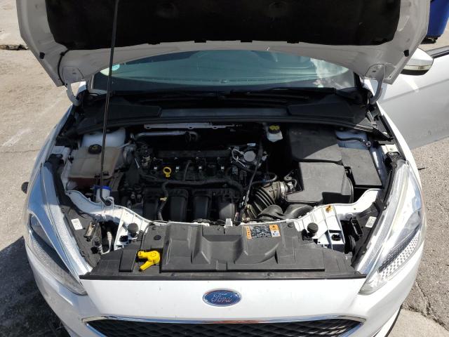 1FADP3F28JL230091 - 2018 FORD FOCUS SE WHITE photo 11