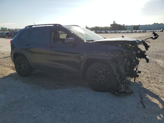 1C4PJMBS4FW749973 - 2015 JEEP CHEROKEE TRAILHAWK BLACK photo 4