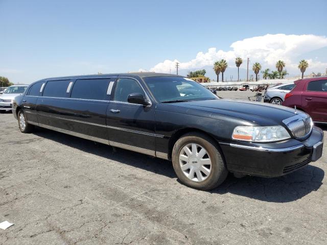 1L1FM81W74Y601183 - 2004 LINCOLN TOWN CAR EXECUTIVE BLACK photo 4