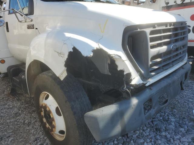 3FDXF75G33MB00098 - 2003 FORD F750 SUPER DUTY WHITE photo 9