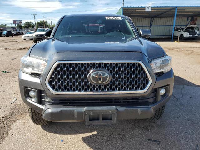 3TMCZ5AN1KM263690 - 2019 TOYOTA TACOMA DOUBLE CAB 灰色 照片 5