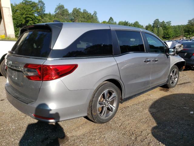 5FNRL6H40JB503541 - 2018 HONDA ODYSSEY EX SILVER photo 3