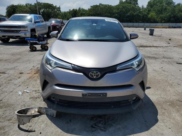 NMTKHMBX6JR039322 - 2018 TOYOTA C-HR XLE Серебристый фото 5