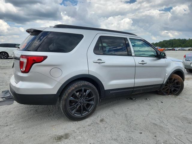 1FM5K7D83HGA66789 - 2017 FORD EXPLORER XLT ვერცხლისფერი ფოტო 3