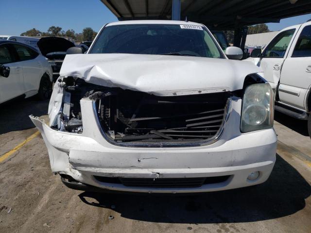 1GKS1AE02BR232865 - 2011 GMC YUKON SLE WHITE photo 5