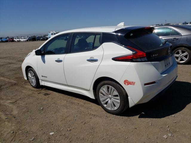 1N4AZ1CP1JC310639 - 2018 NISSAN LEAF S WHITE photo 2