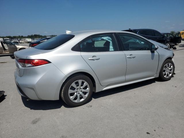 5YFEPRAE2LP073168 - 2020 TOYOTA COROLLA LE SILVER photo 3