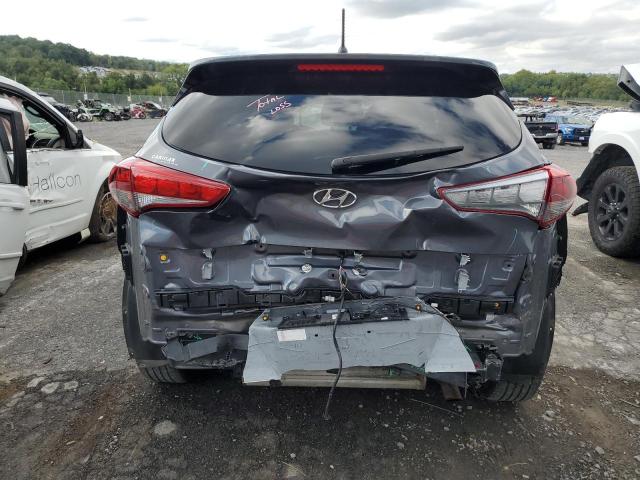 KM8J2CA48JU606069 - 2018 HYUNDAI TUCSON SE GRAY photo 6