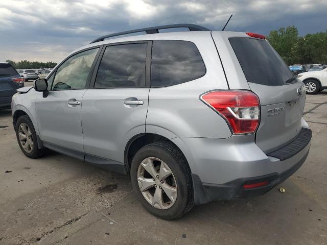 JF2SJADCXFH554495 - 2015 SUBARU FORESTER 2.5I PREMIUM SILVER photo 2