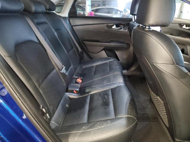 3KPF54AD2ME287679 - 2021 KIA FORTE EX BLUE photo 10