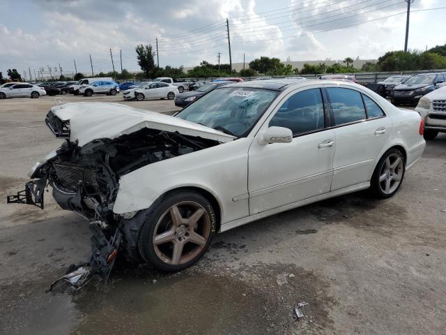 WDBUF56X39B370599 - 2009 MERCEDES-BENZ E 350 WHITE photo 1