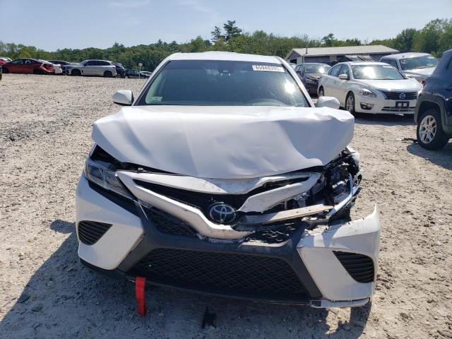 4T1G11AK8LU926897 - 2020 TOYOTA CAMRY SE 白色 照片 5