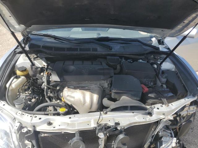 4T4BF3EKXBR165974 - 2011 TOYOTA CAMRY BASE Argent photo 11