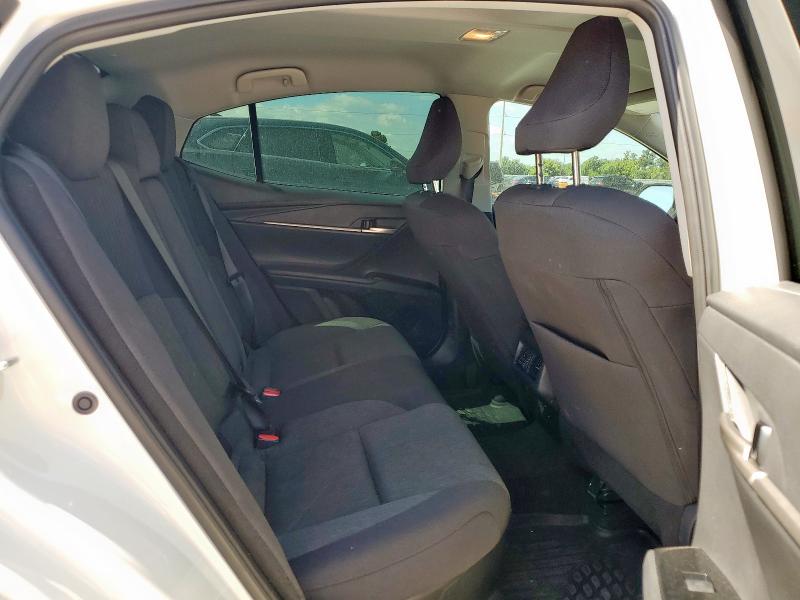 4T1DAACK1SU005250 - 2025 TOYOTA CAMRY XSE WHITE photo 10