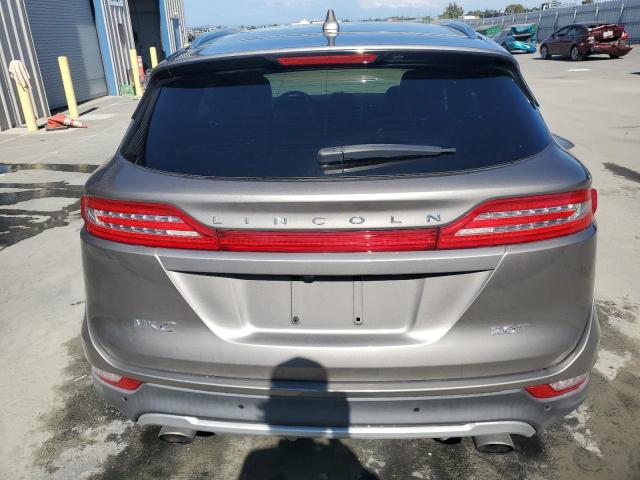 5LMCJ2C9XHUL21928 - 2017 LINCOLN MKC SELECT ნაცრისფერი ფოტო 6