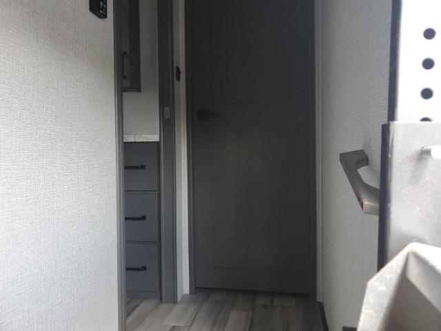 573FR3628P9922914 - 2023 GRAN REFLECTION თეთრი ფოტო 5