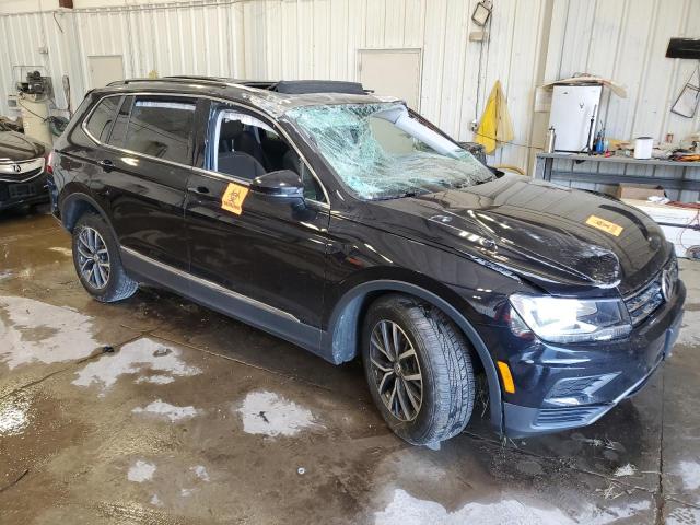 3VV2B7AX9LM042998 - 2020 VOLKSWAGEN TIGUAN SE შავი ფოტო 4