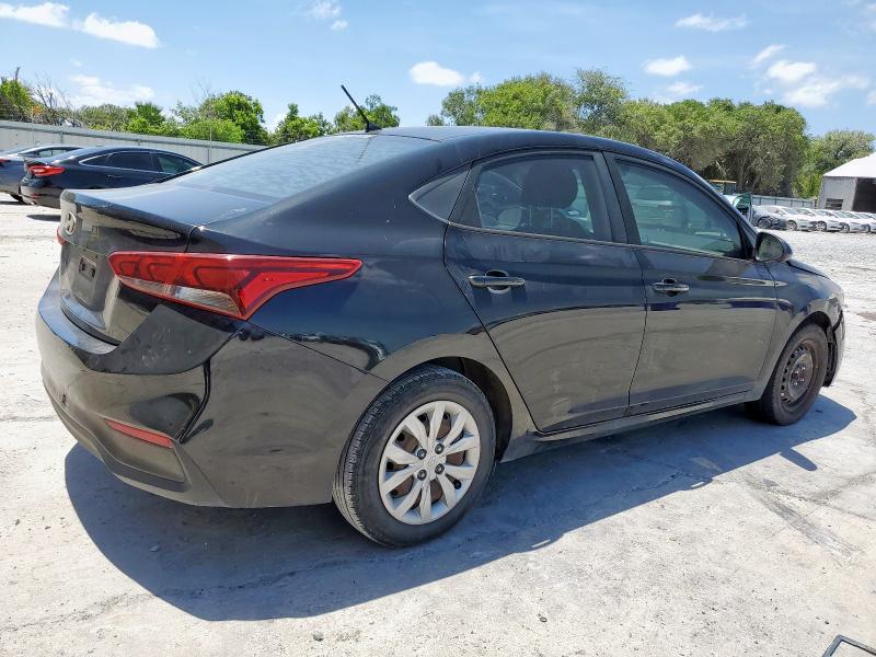 3KPC24A32JE010755 - 2018 HYUNDAI ACCENT SE Schwarz Foto 3