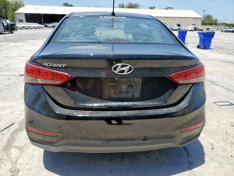 3KPC24A32JE010755 - 2018 HYUNDAI ACCENT SE Schwarz Foto 6