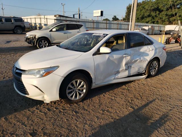 4T4BF1FK4FR495313 - 2015 TOYOTA CAMRY LE WHITE photo 1