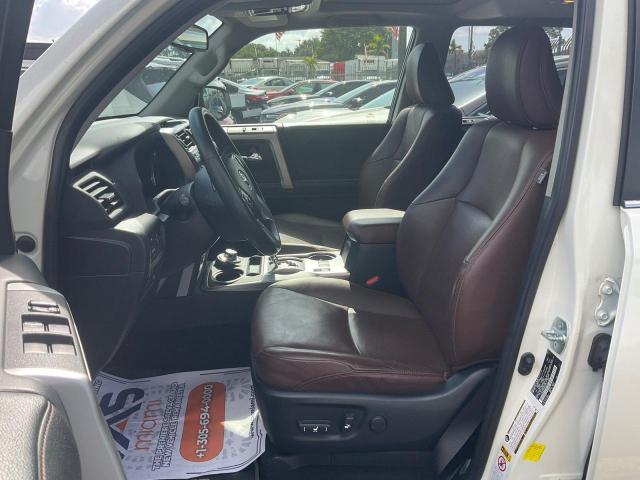 JTEBU5JR7H5457177 - 2017 TOYOTA 4RUNNER SR5/SR5 PREMIUM WHITE photo 5