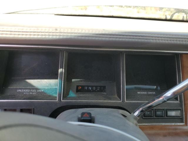 1LNLM81W8RY700250 - 1994 LINCOLN TOWN CAR EXECUTIVE SILVER photo 9