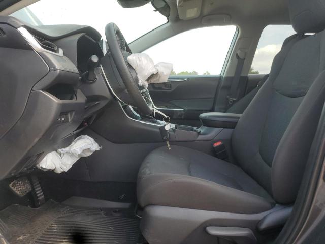 2T3F1RFV2SW522819 - 2025 TOYOTA RAV4 LE GRAY photo 7