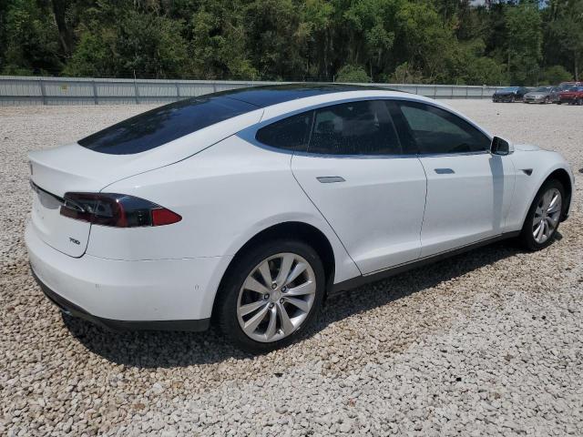 5YJSA1E25GF132639 - 2016 TESLA MODEL S WHITE photo 3