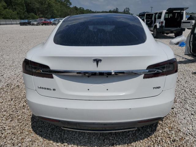 5YJSA1E25GF132639 - 2016 TESLA MODEL S WHITE photo 6
