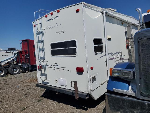 1EC5X3025Y2399356 - 2000 FTWD TRAILER WHITE photo 4